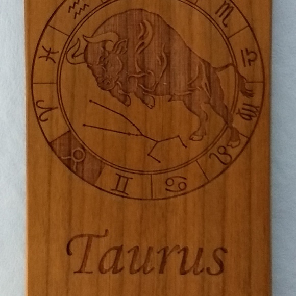 WOODEN CASE FOR IPHONE 7+ TAURUS - Picture 2 of 4